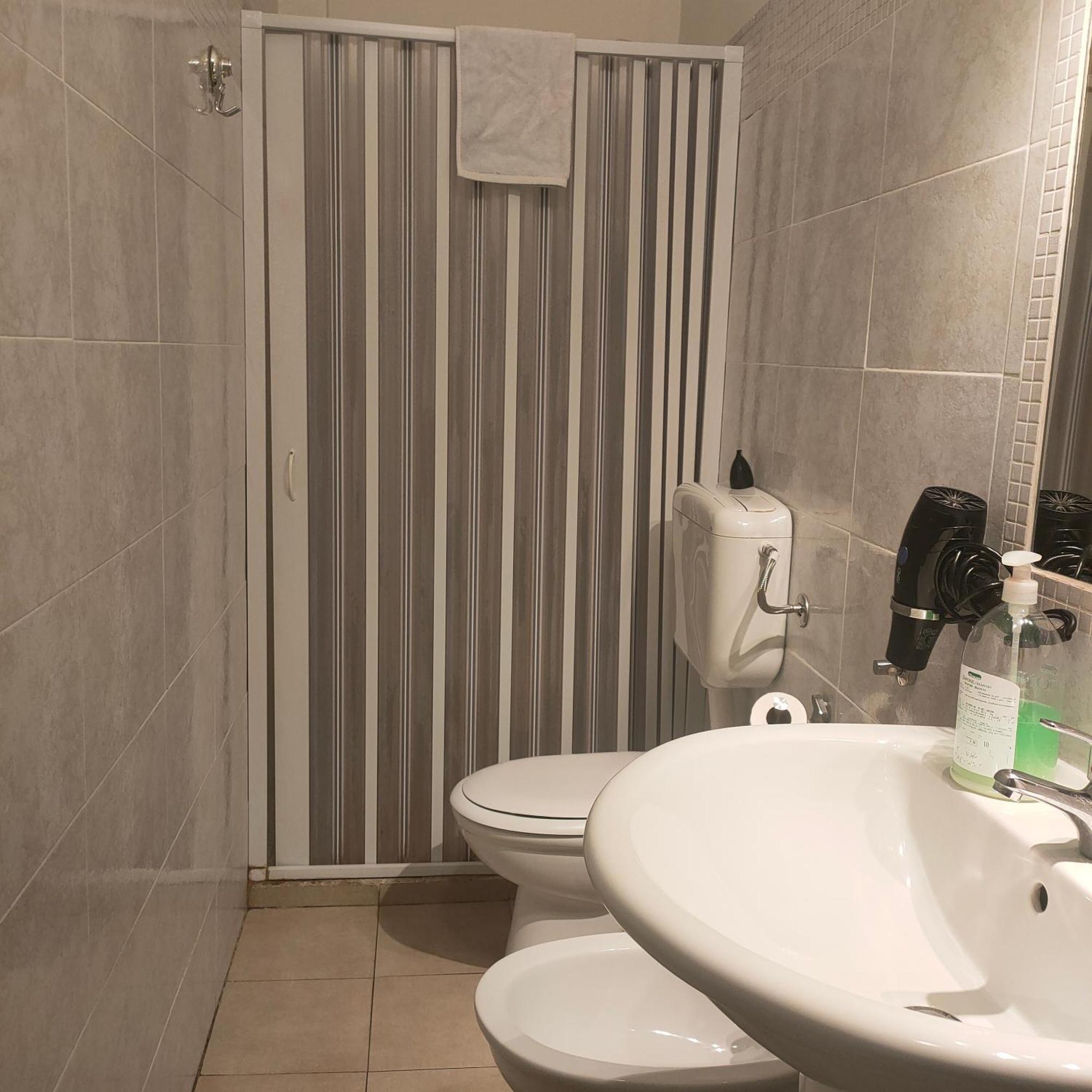 Catania Airport Room Bagno Privato In Camera Экстерьер фото