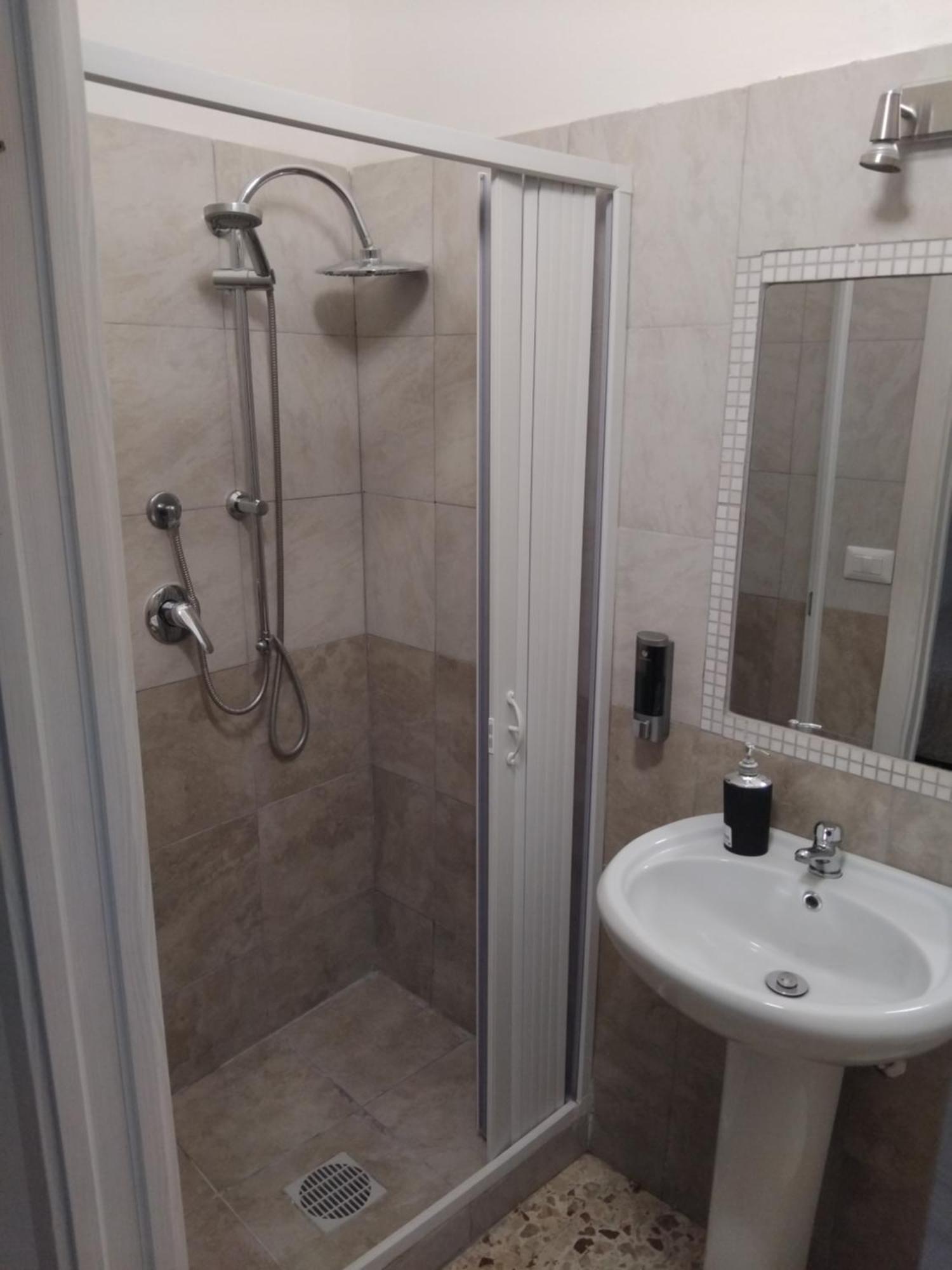 Catania Airport Room Bagno Privato In Camera Экстерьер фото